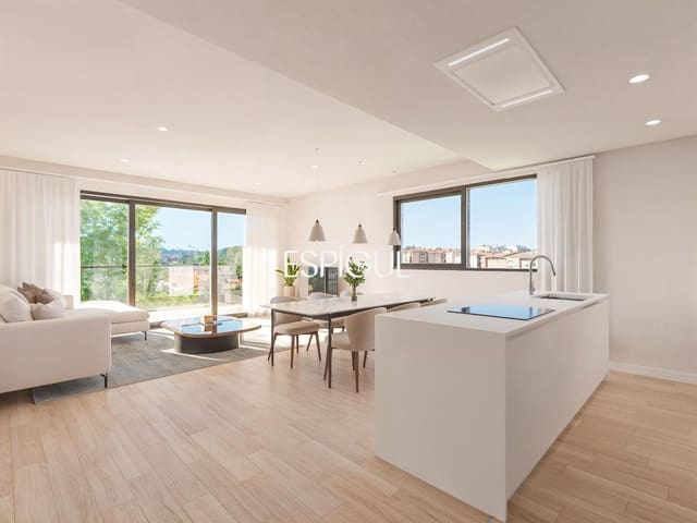 4 sypialnia Mieszkanie na sprzedaż w Miasto Girona z basenem garażem - 630 000 € (Ref: 10163817)