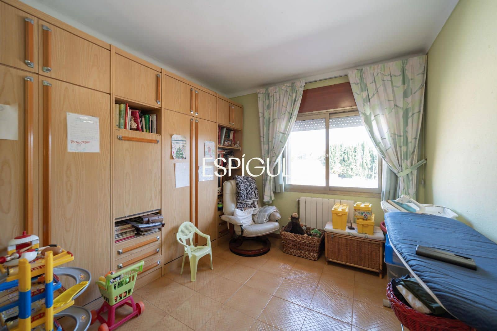 3 bedroom Villa for sale in Vilablareix with pool garage - € 450,000 (Ref: 10167098)