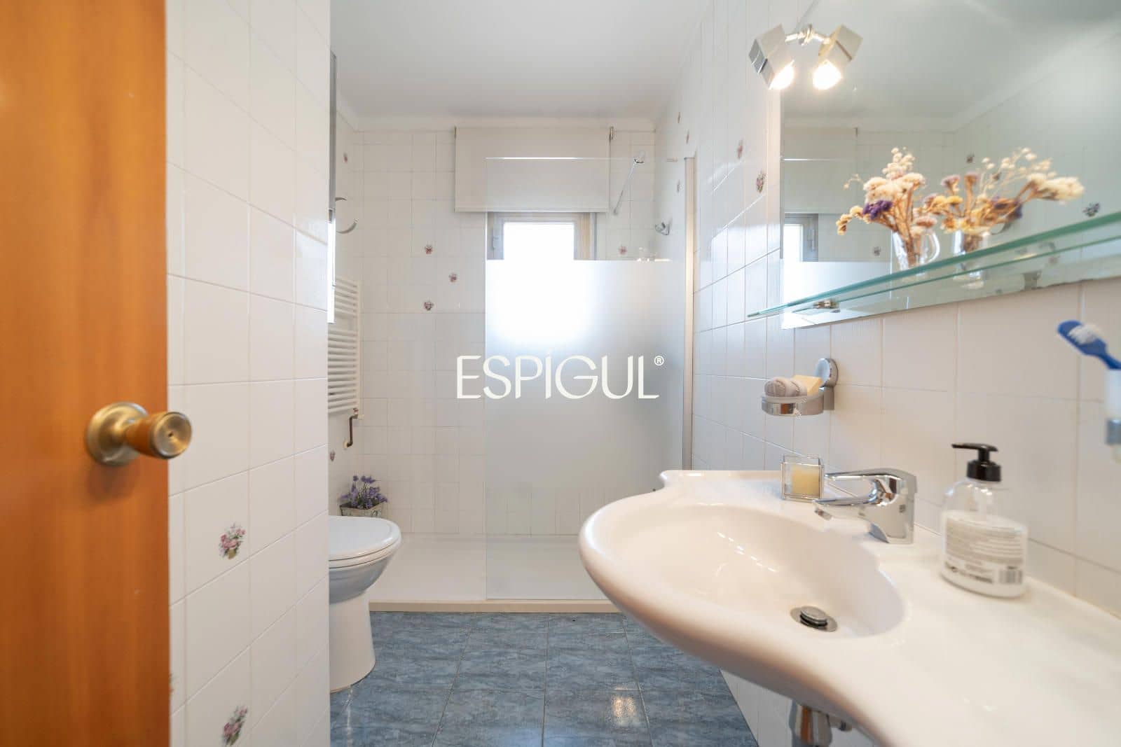 3 bedroom Villa for sale in Vilablareix with pool garage - € 450,000 (Ref: 10167098)