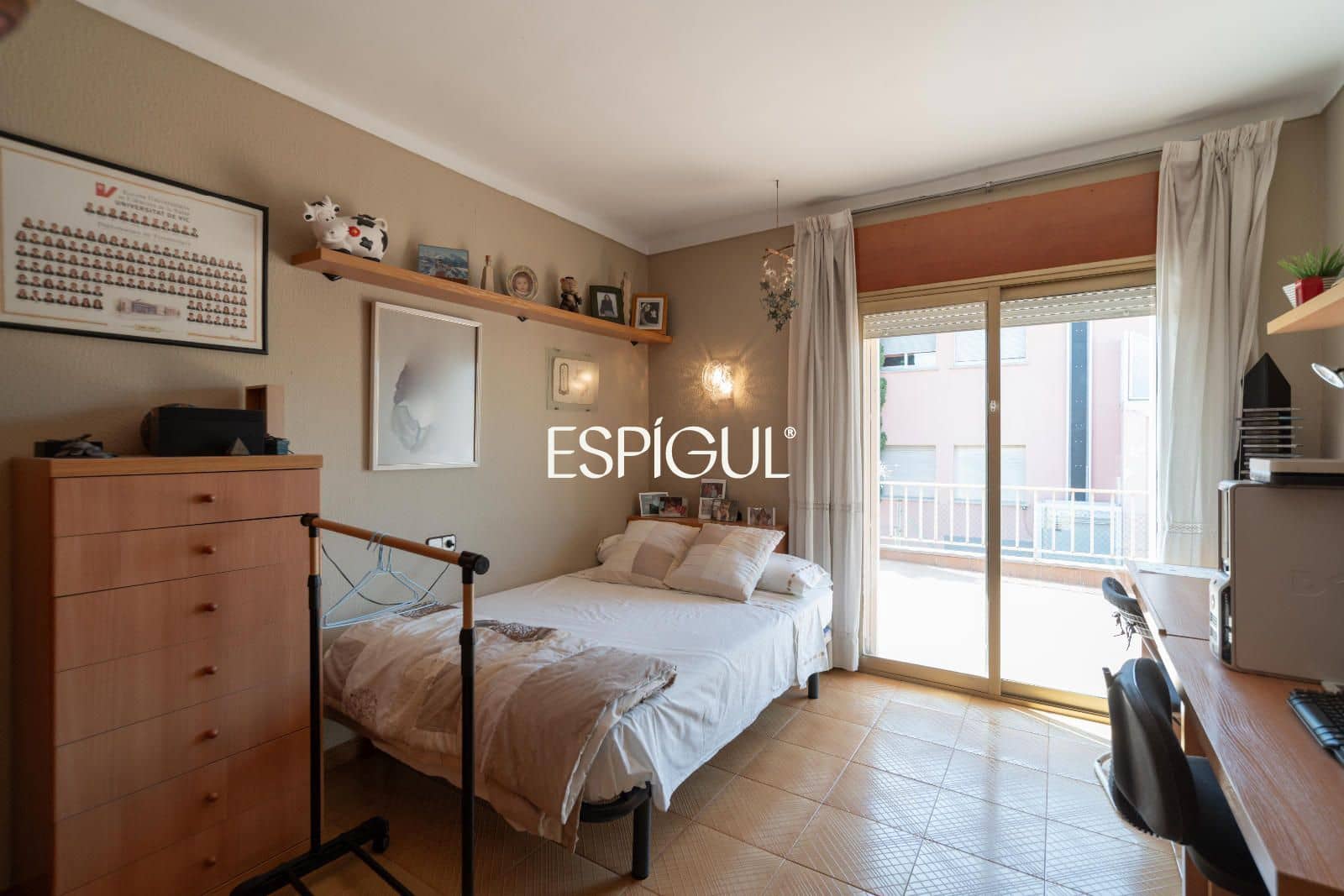 3 bedroom Villa for sale in Vilablareix with pool garage - € 450,000 (Ref: 10167098)