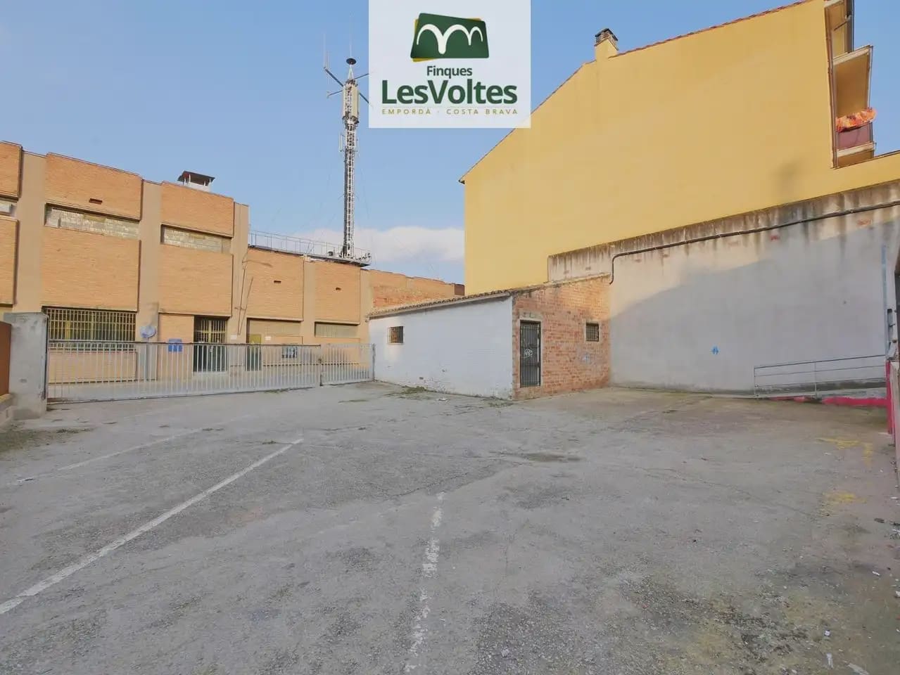 Komercyjne do wynajęcia w La Bisbal d'Emporda - 2 200 € (Ref: 10081830)