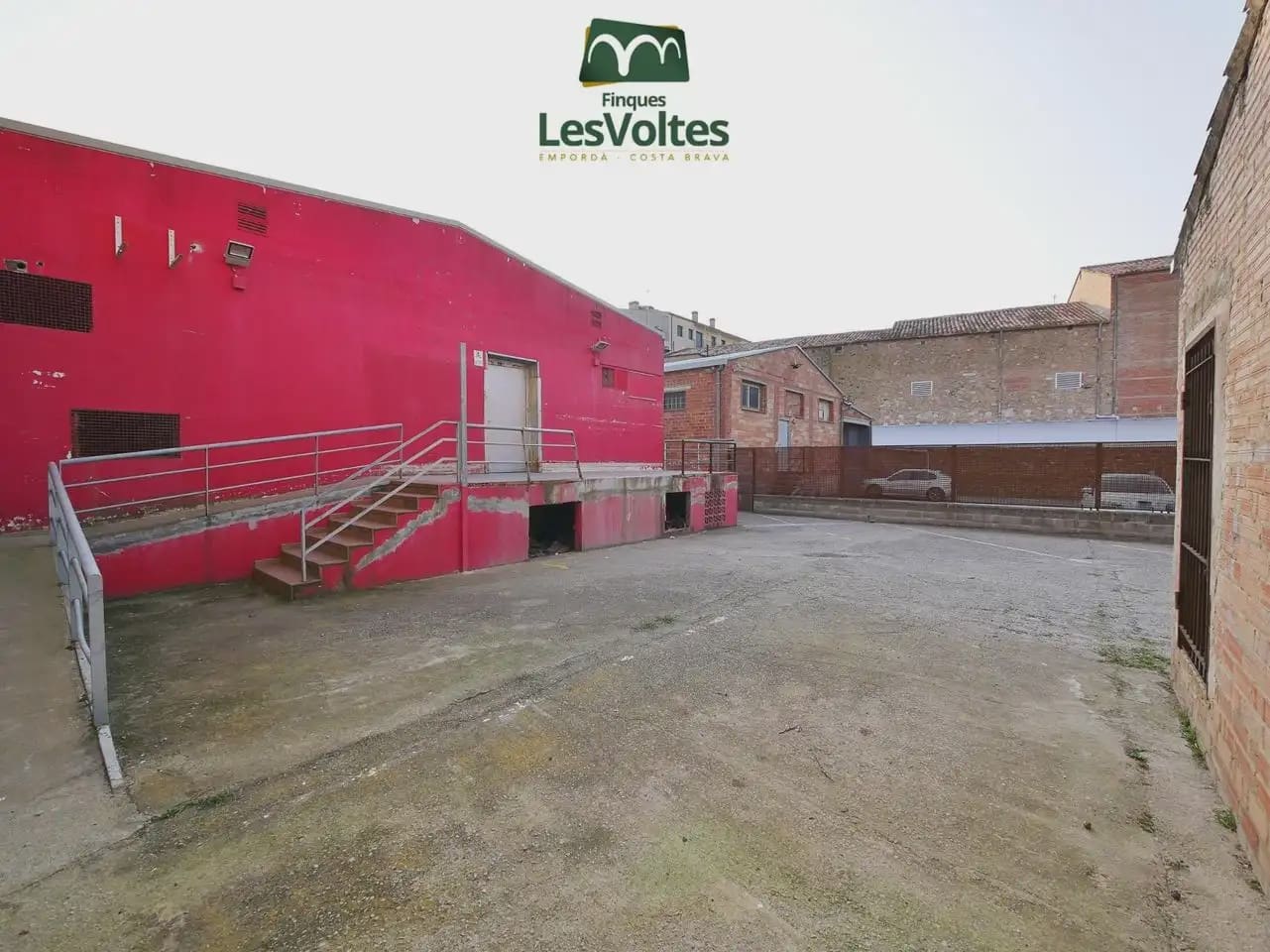 Komercyjne do wynajęcia w La Bisbal d'Emporda - 2 200 € (Ref: 10081830)