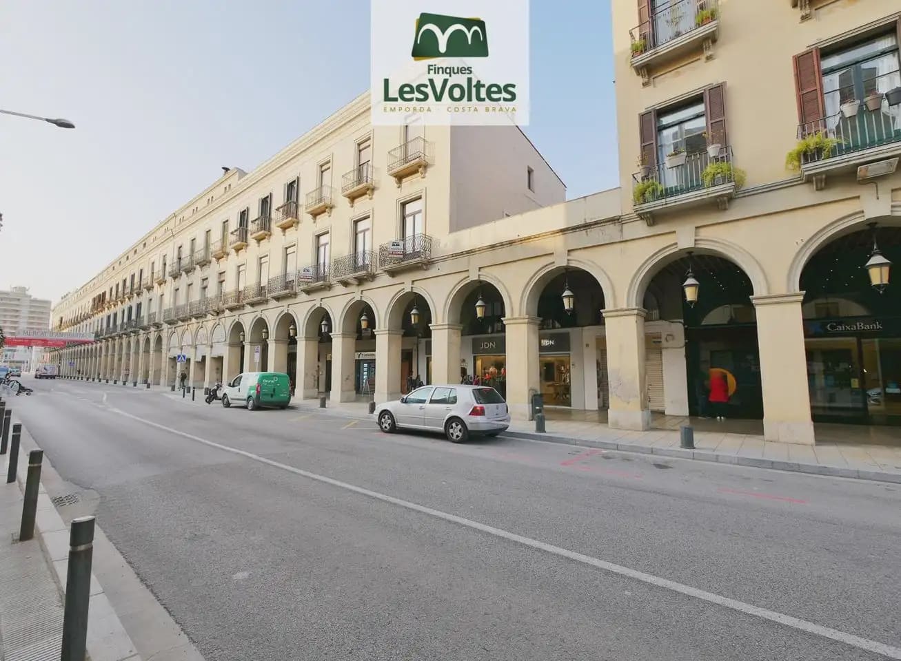 Komercyjne do wynajęcia w La Bisbal d'Emporda - 2 200 € (Ref: 10081830)