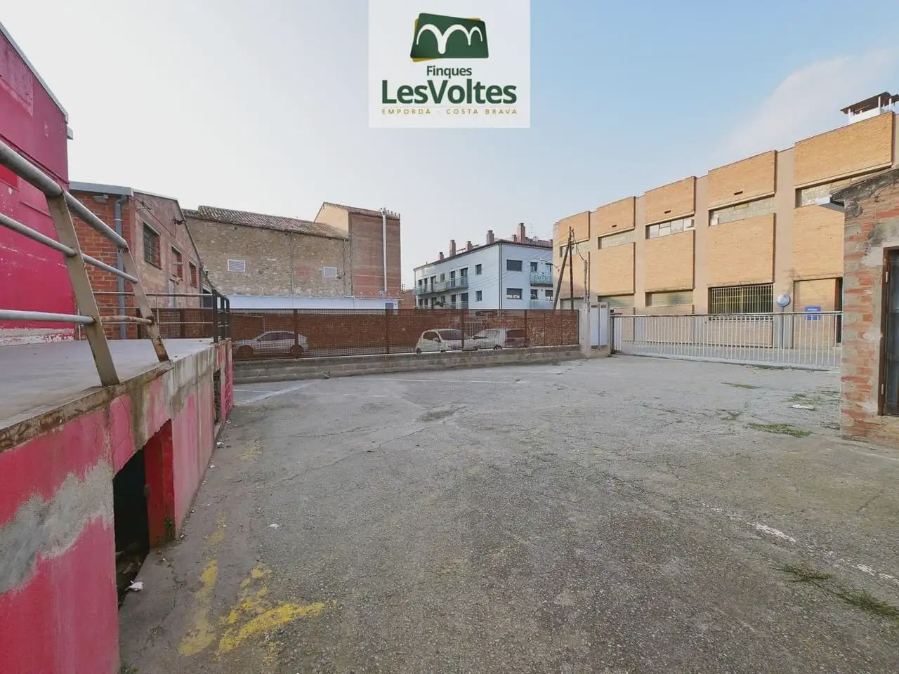 Komercyjne do wynajęcia w La Bisbal d'Emporda - 2 200 € (Ref: 10081830)