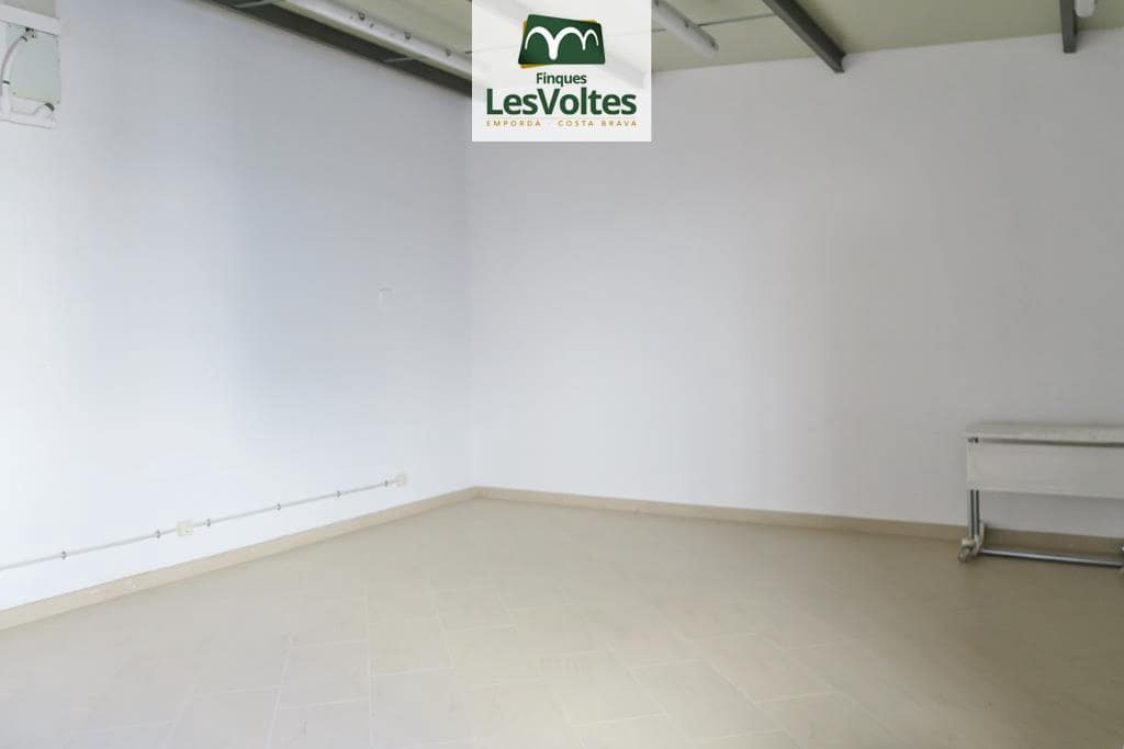 10 bedroom Business for rent in La Bisbal d'Emporda - € 1,200 (Ref: 10081831)