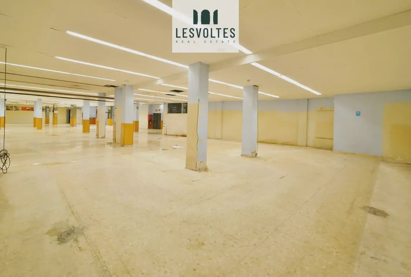 Comercial para arrendar em Palafrugell - 5 000 € (Ref: 10081832)