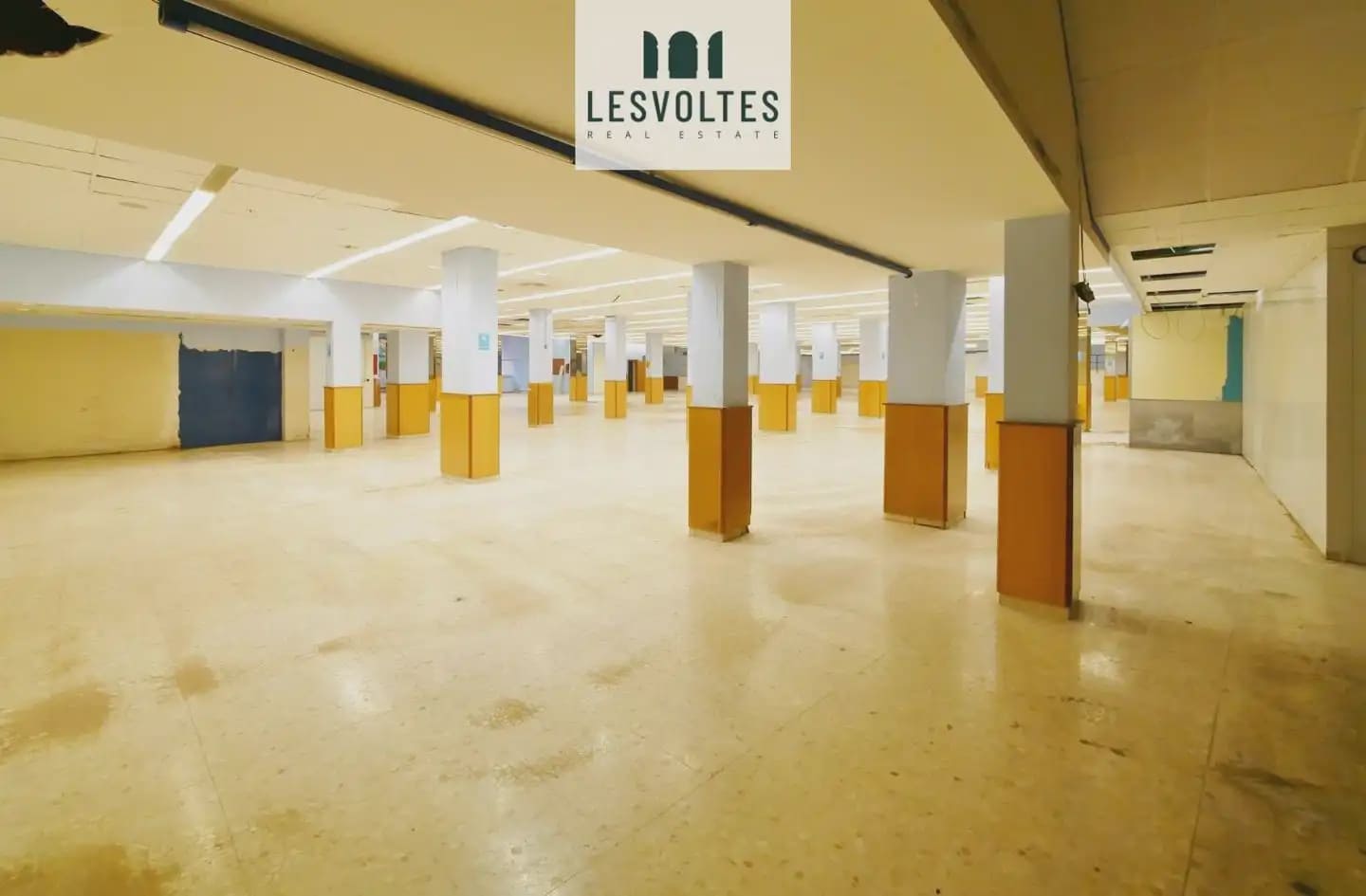 Comercial para arrendar em Palafrugell - 5 000 € (Ref: 10081832)