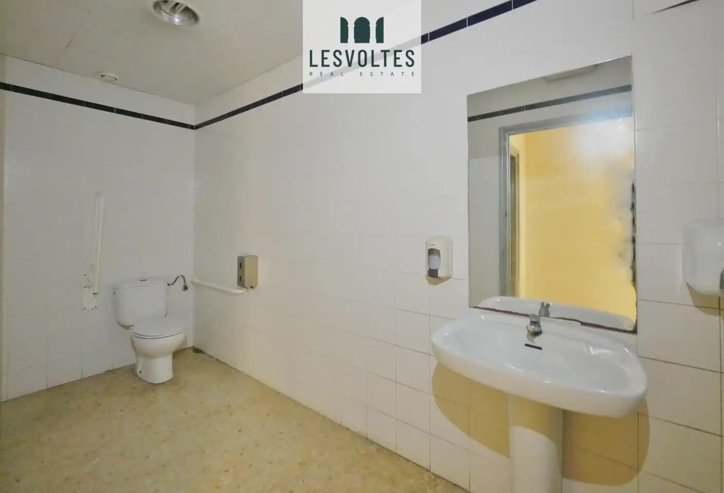 Comercial para arrendar em Palafrugell - 5 000 € (Ref: 10081832)