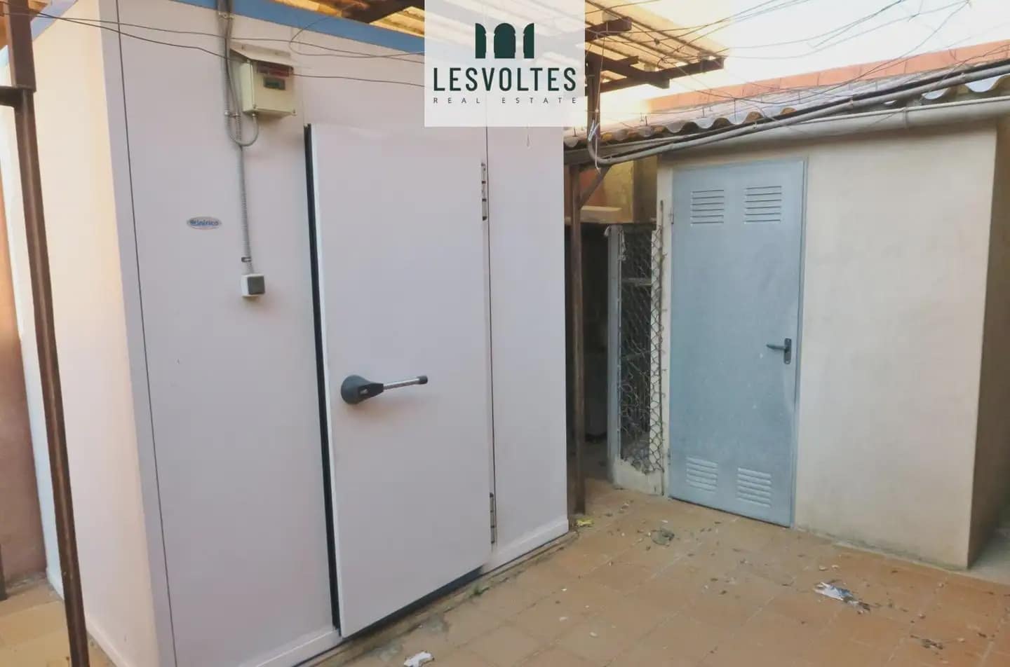 Local Comercial en La Bisbal d'Empordà en venta - 90.000 € (Ref: 10081833)