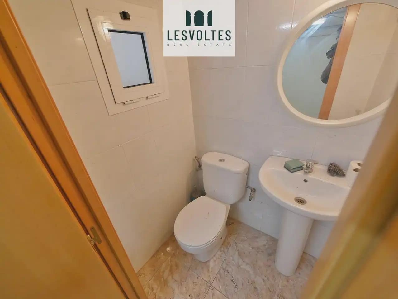 Erhverv til salg i La Bisbal d'Emporda - € 130.000 (Ref: 10081835)