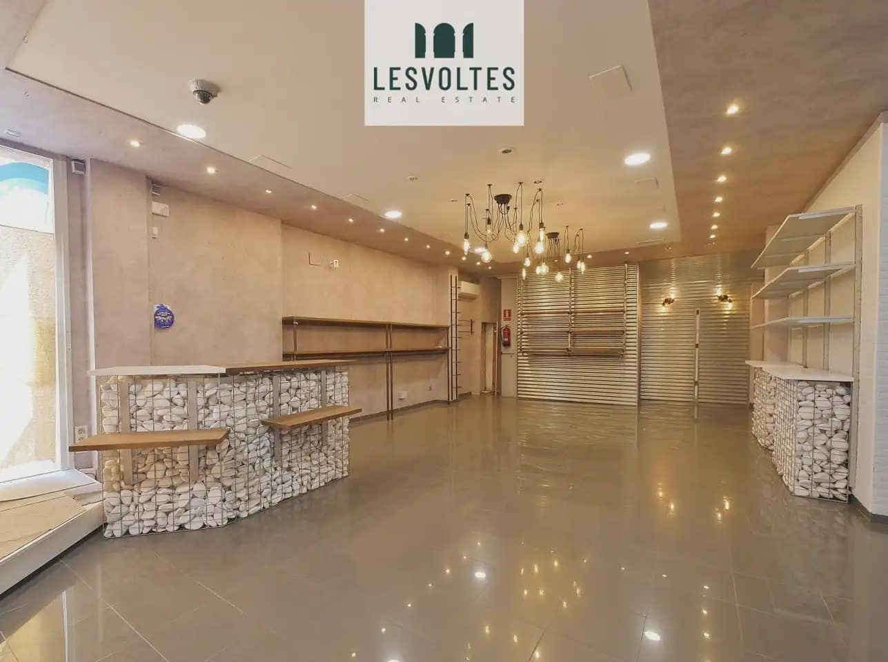Local Comercial en Palafrugell en alquiler con garaje - 600 € (Ref: 10081838)