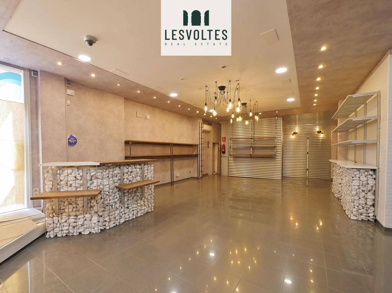 2 bedroom Business for rent in Palafrugell with garage - € 600 (Ref: 10081838)