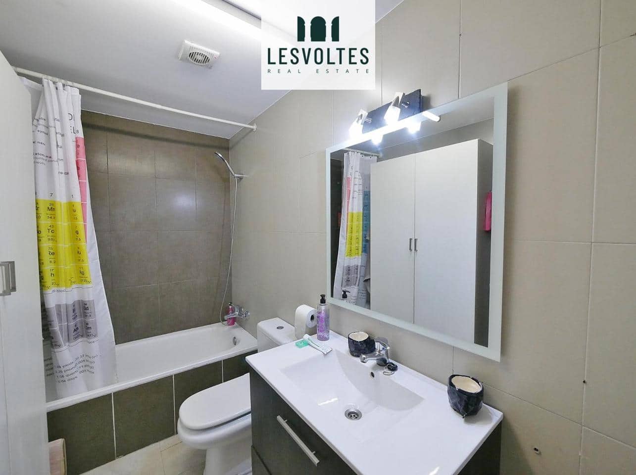 2 bedroom Flat for sale in La Bisbal d'Emporda with garage - € 130,000 (Ref: 10081839)