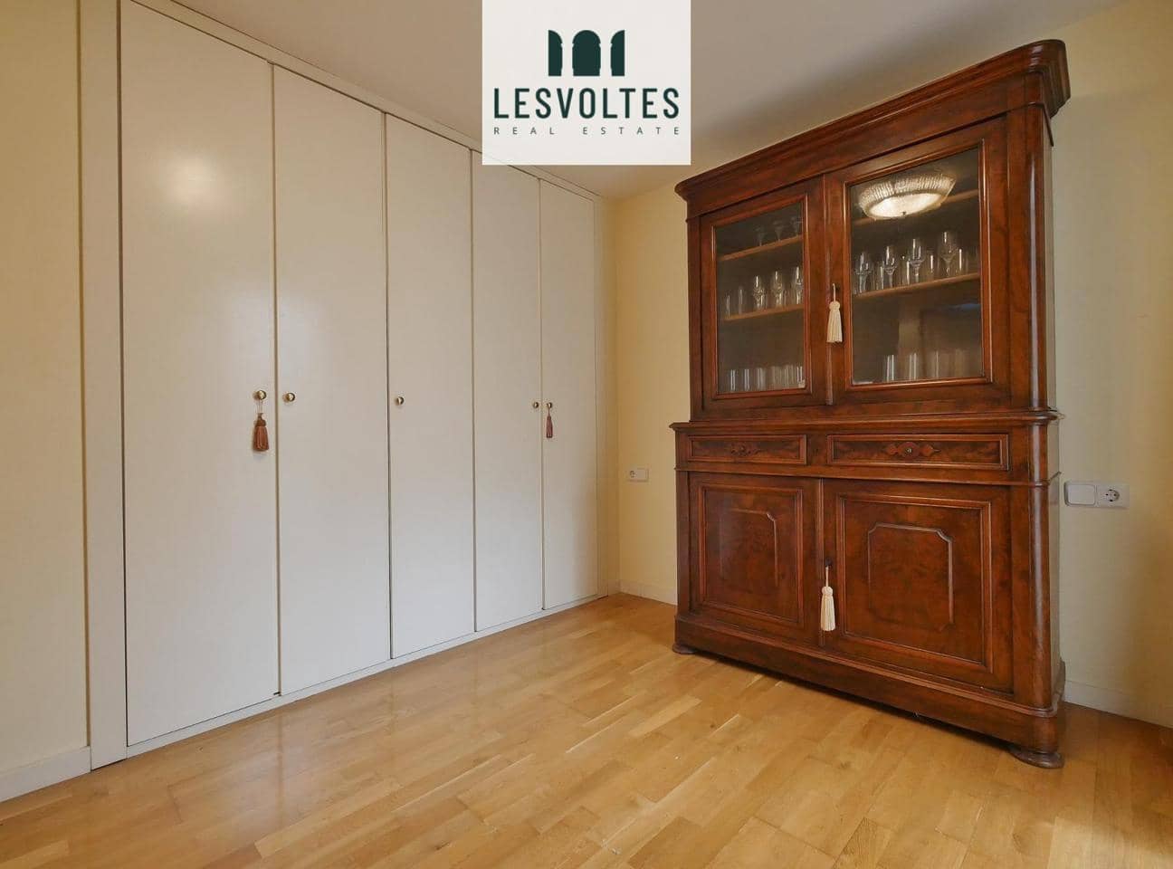 3 bedroom Flat for sale in Palafrugell with garage - € 280,000 (Ref: 10081840)