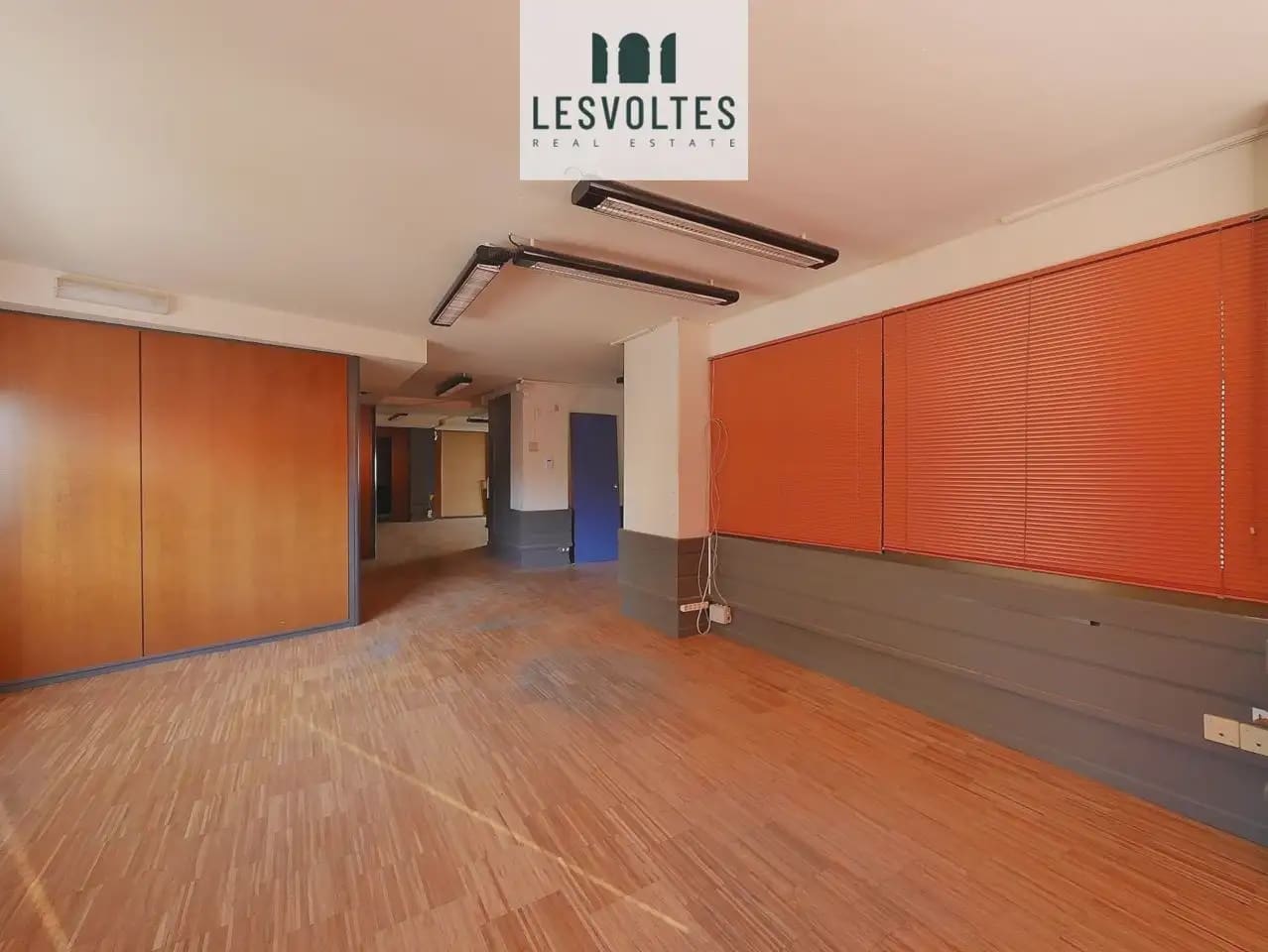Erhverv til salg i Palafrugell - € 190.000 (Ref: 10081844)
