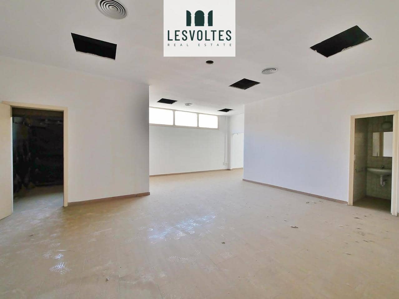4 bedroom Business for sale in Palafrugell - € 179,600 (Ref: 10081846)