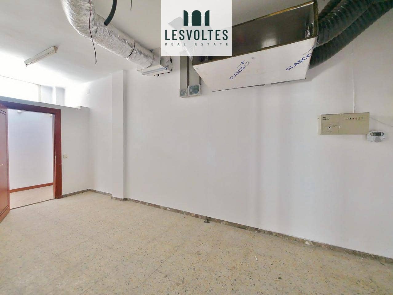 4 bedroom Business for sale in Palafrugell - € 179,600 (Ref: 10081846)