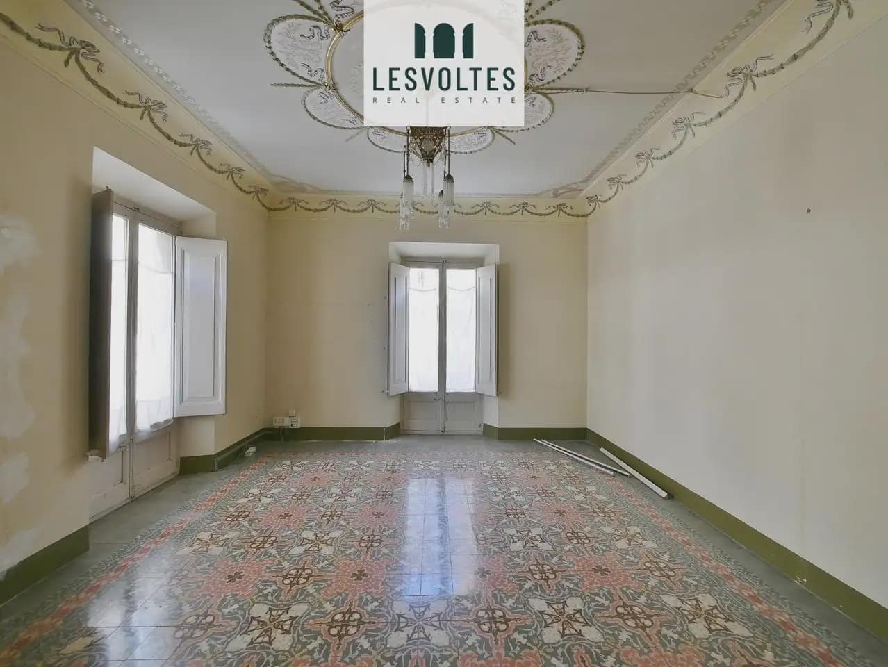 Komercyjne do wynajęcia w La Bisbal d'Emporda - 2 000 € (Ref: 10081848)