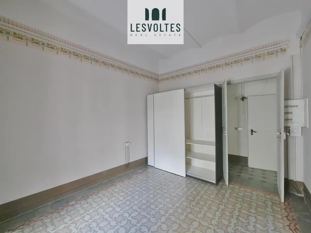 Komercyjne do wynajęcia w La Bisbal d'Emporda - 2 000 € (Ref: 10081848)