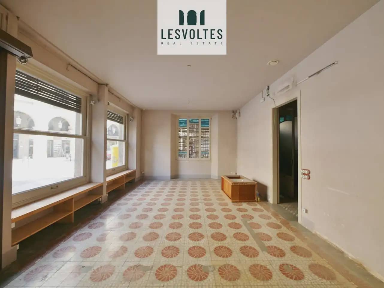 Komercyjne do wynajęcia w La Bisbal d'Emporda - 2 000 € (Ref: 10081848)