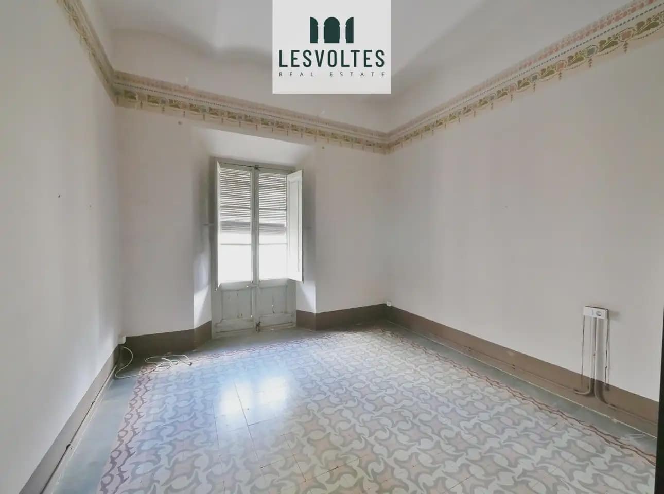 Komercyjne do wynajęcia w La Bisbal d'Emporda - 2 000 € (Ref: 10081848)