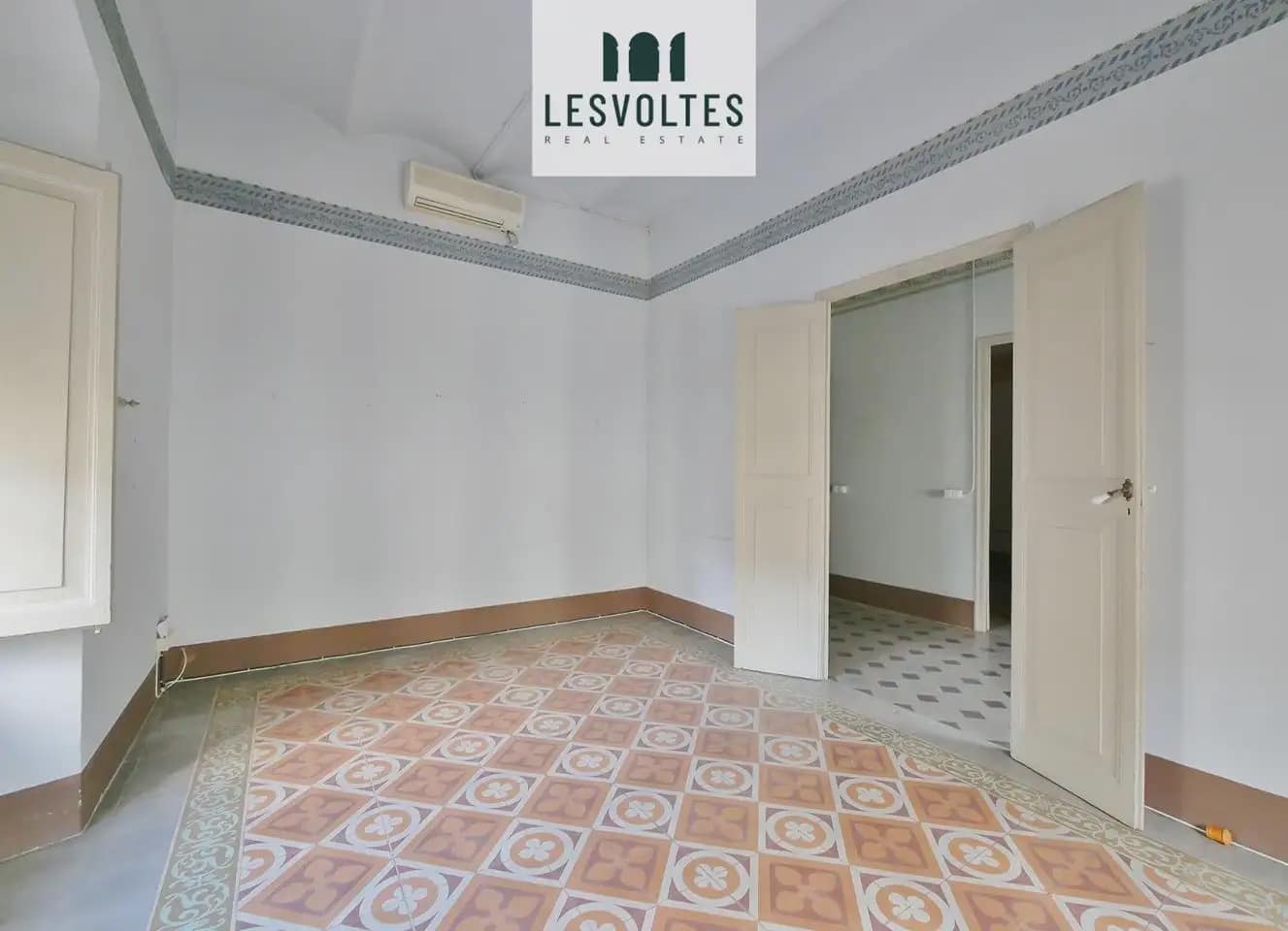 Komercyjne do wynajęcia w La Bisbal d'Emporda - 2 000 € (Ref: 10081848)
