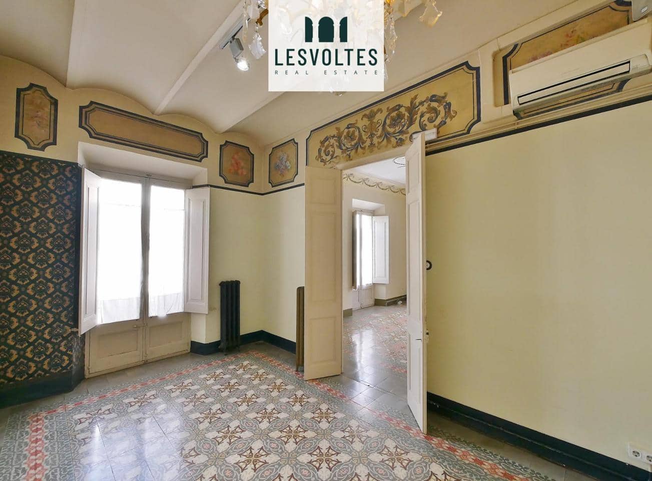 7 bedroom Business for rent in La Bisbal d'Emporda - € 2,000 (Ref: 10081848)
