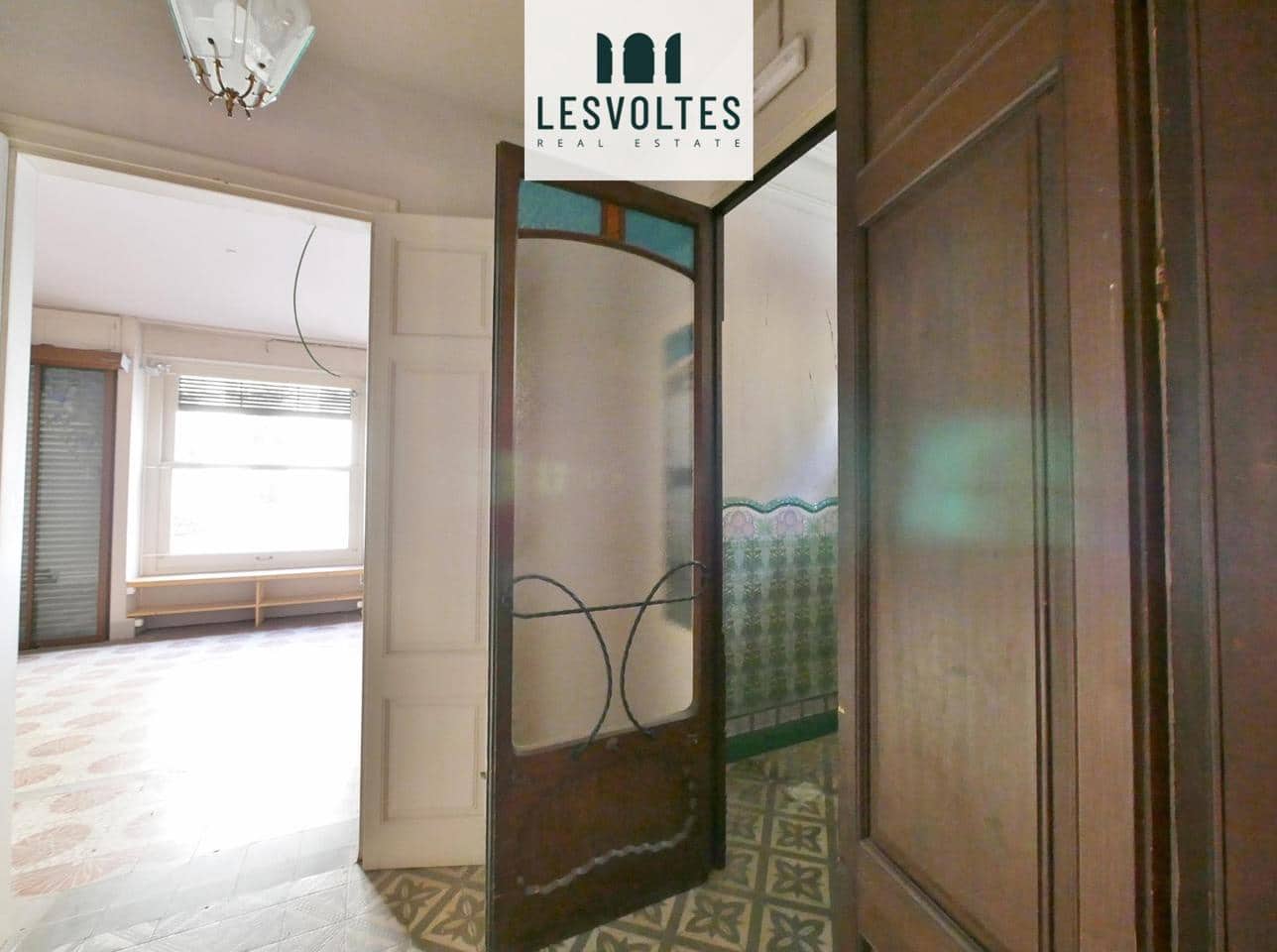 7 bedroom Business for rent in La Bisbal d'Emporda - € 2,000 (Ref: 10081848)