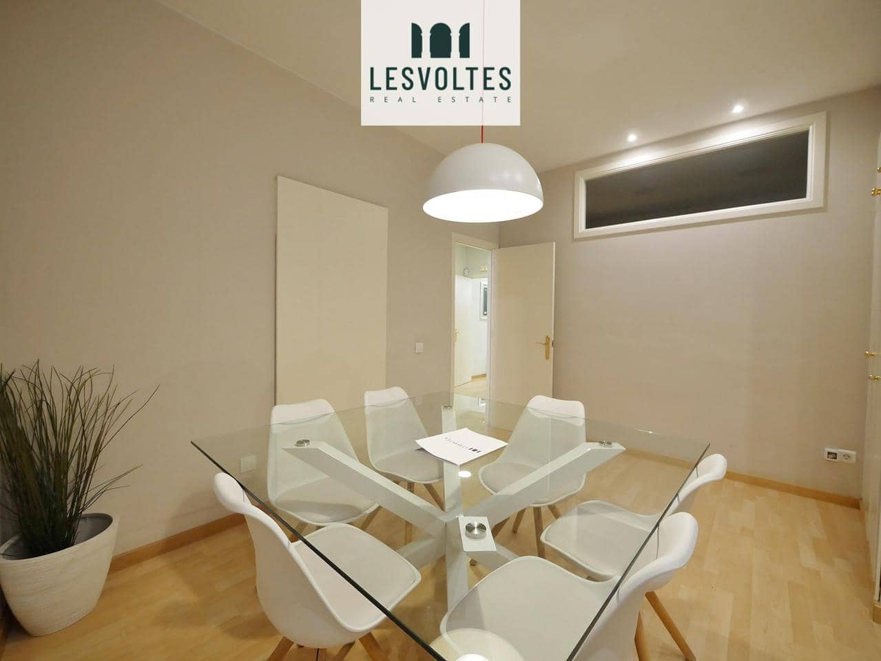 3 bedroom Business for rent in Palafrugell - € 1,200 (Ref: 10081850)