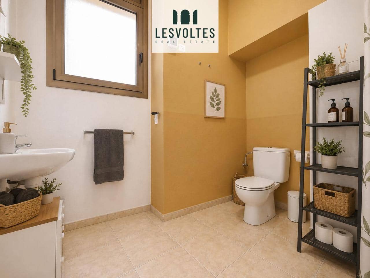 3 bedroom Business for rent in Palafrugell - € 1,200 (Ref: 10081850)