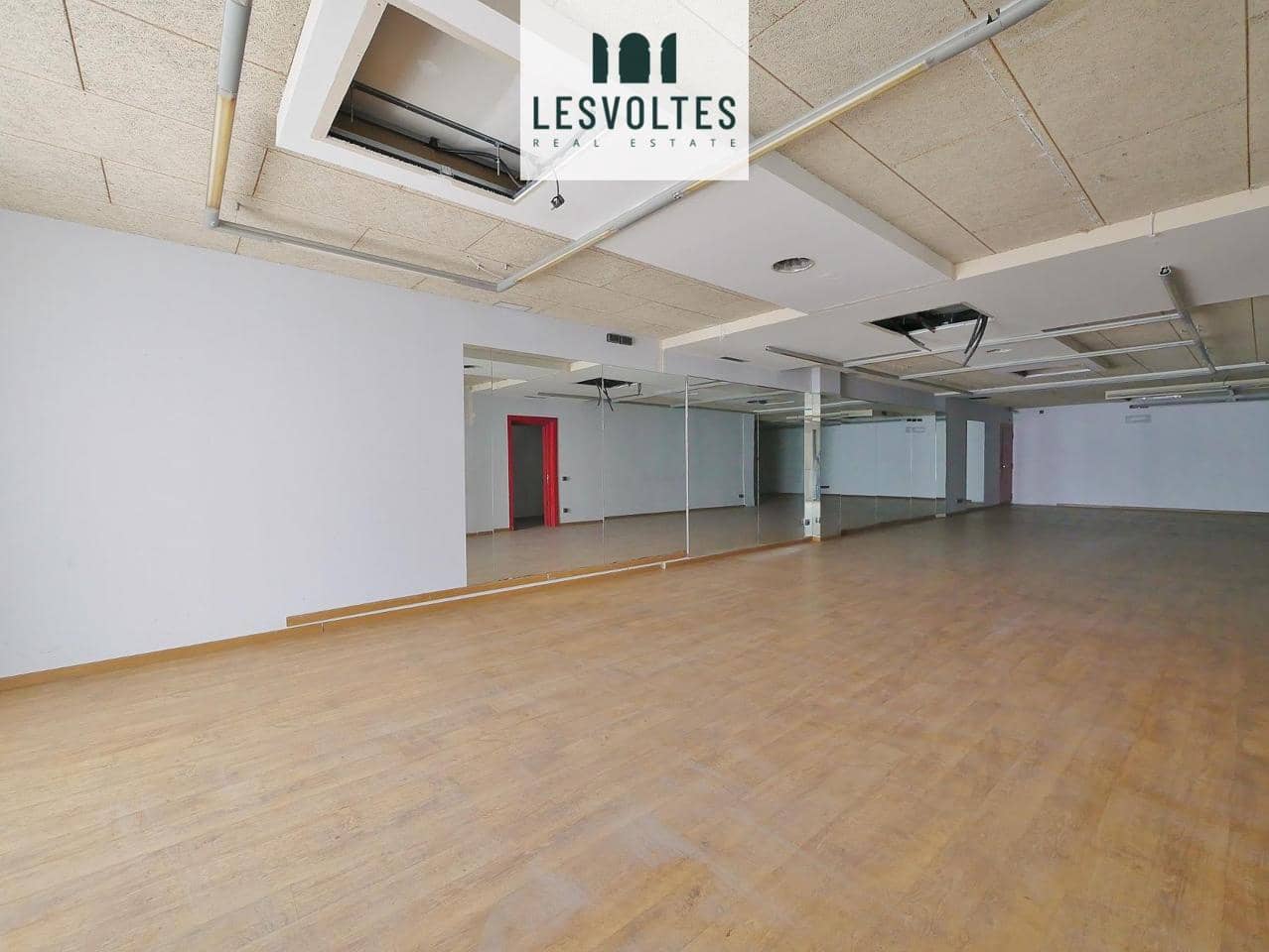 4 bedroom Business for sale in Palamos - € 178,000 (Ref: 10081852)