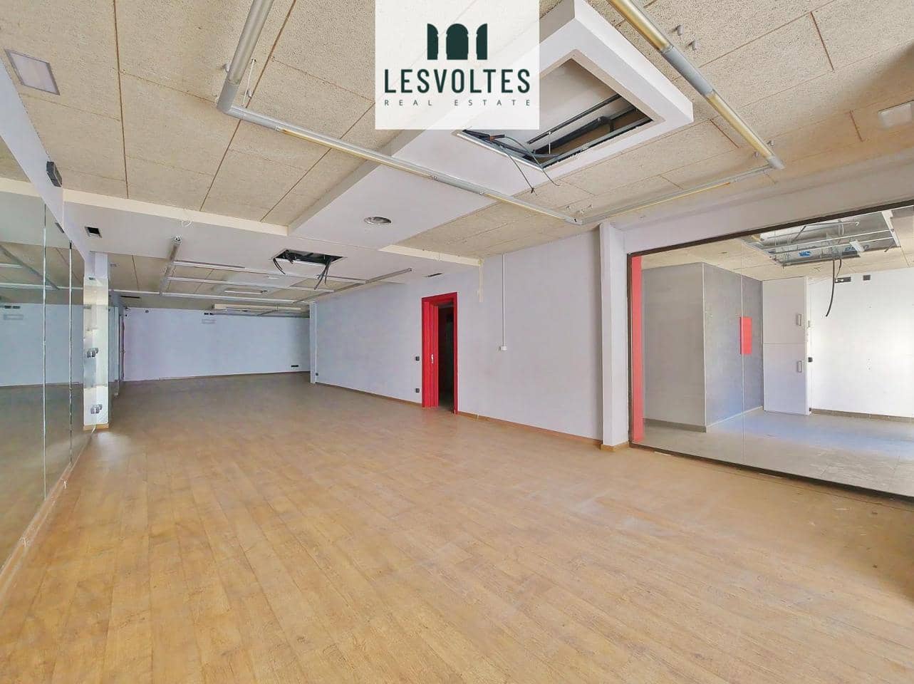 4 bedroom Business for sale in Palamos - € 178,000 (Ref: 10081852)