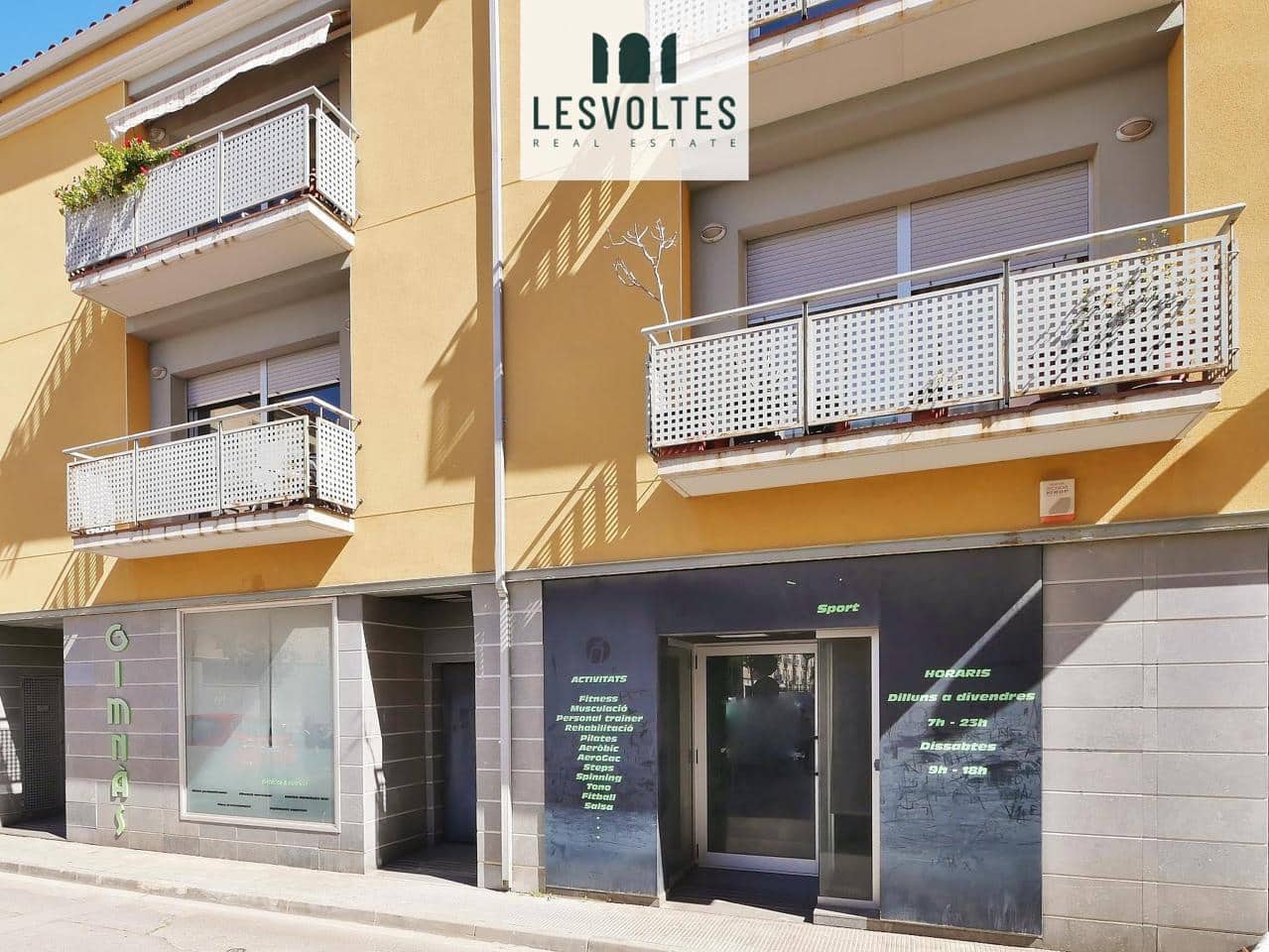 4 bedroom Business for sale in Palamos - € 178,000 (Ref: 10081852)