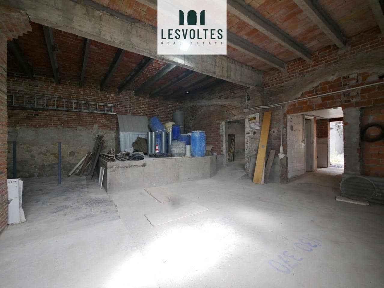 3 bedroom Commercial for sale in Palafrugell - € 230,000 (Ref: 10081853)