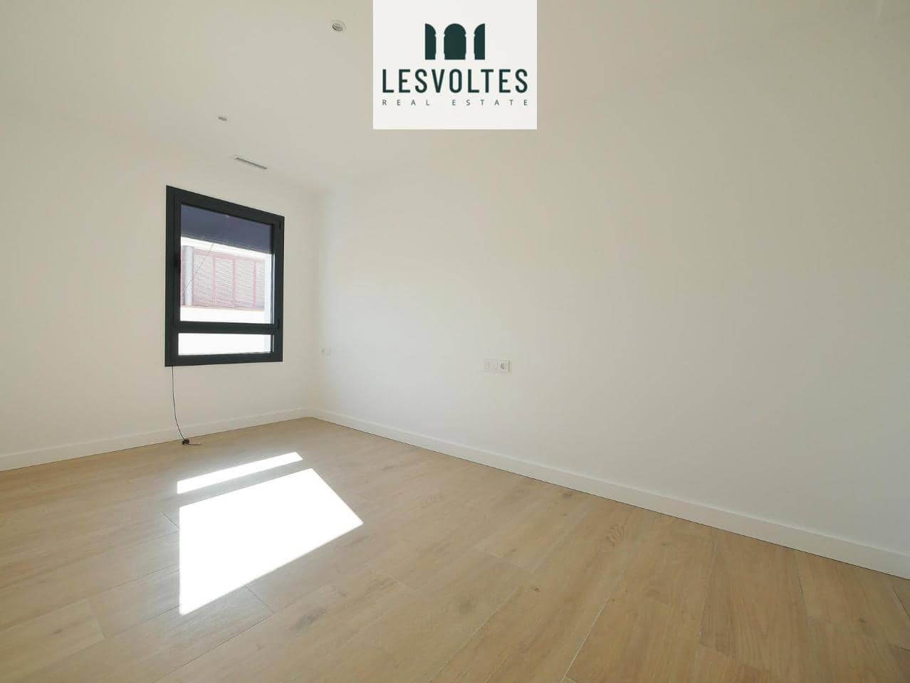 4 bedroom Flat for sale in Palafrugell with garage - € 340,000 (Ref: 10081862)