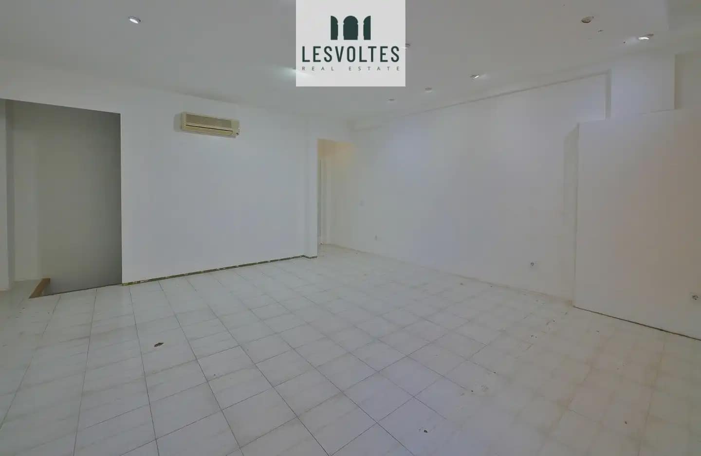 Commercial for rent in Palafrugell - € 750 (Ref: 10081869)
