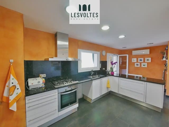 4 sypialnia Mieszkanie na sprzedaż w La Bisbal d'Empordà - 187 000 € (Ref: 10081874)