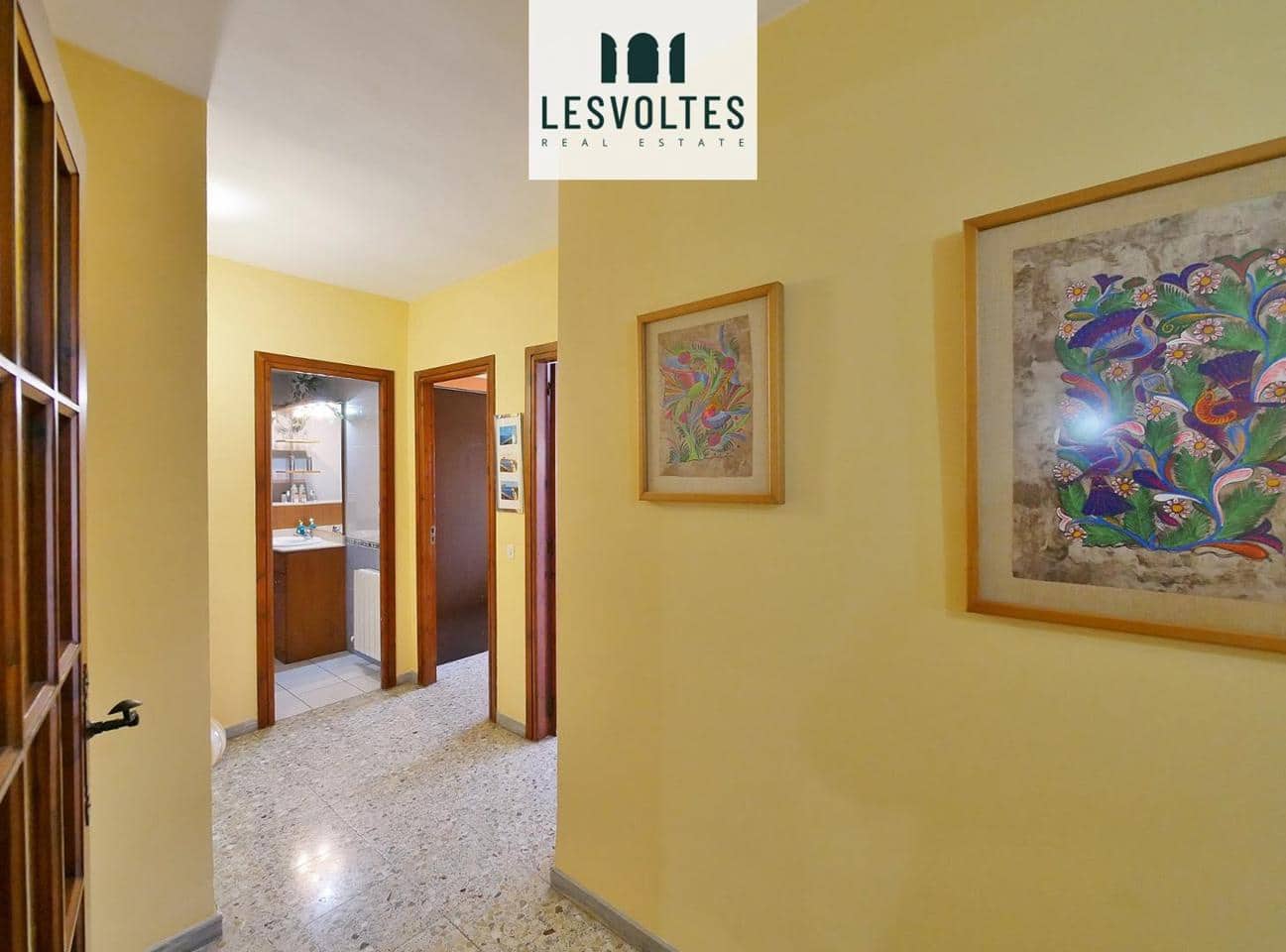4 bedroom Flat for sale in La Bisbal d'Emporda - € 187,000 (Ref: 10081874)