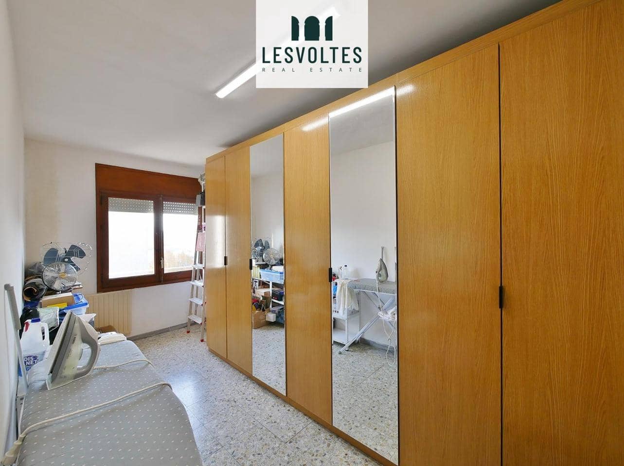 4 bedroom Flat for sale in La Bisbal d'Emporda - € 187,000 (Ref: 10081874)