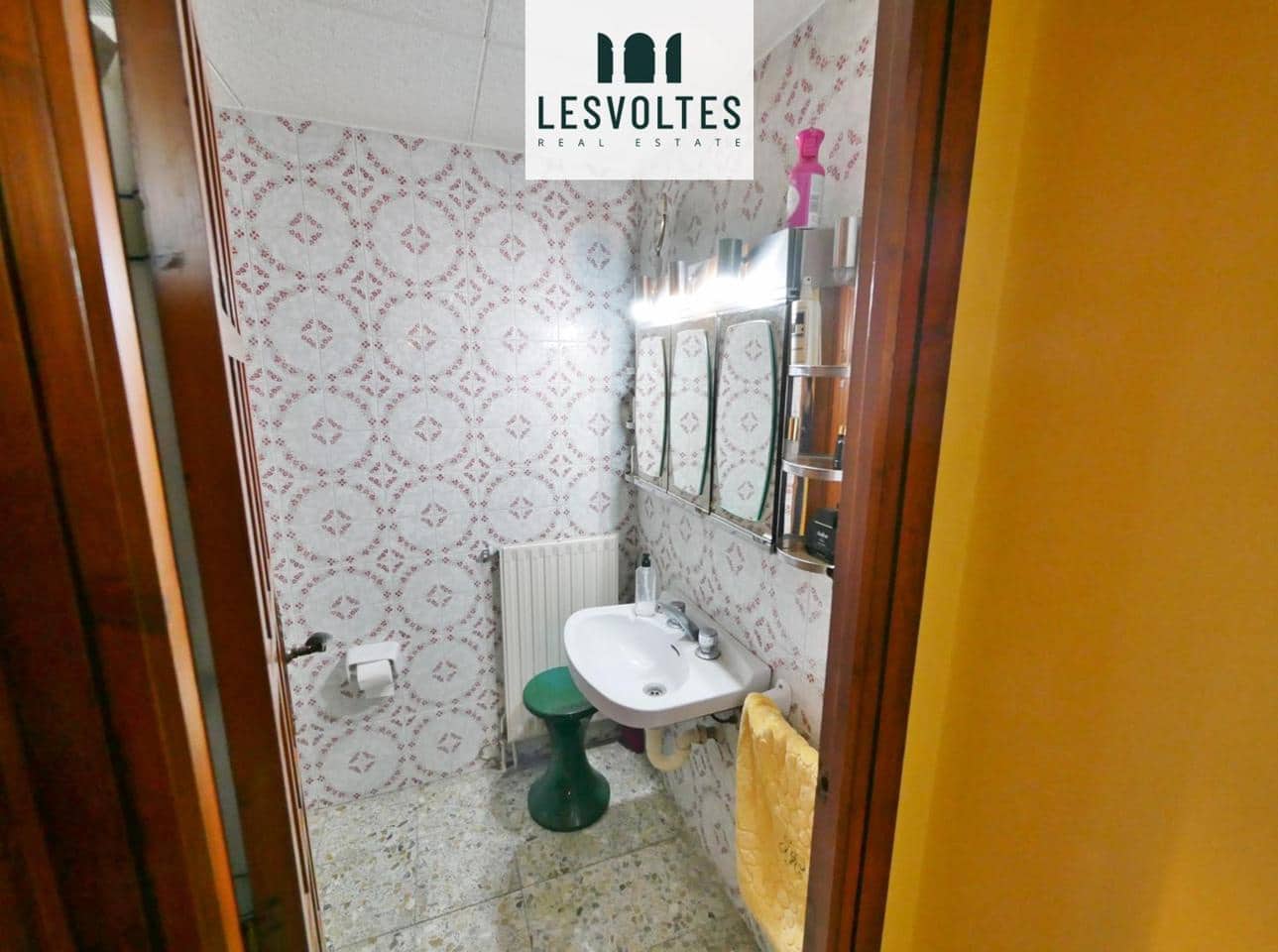 4 bedroom Flat for sale in La Bisbal d'Emporda - € 187,000 (Ref: 10081874)