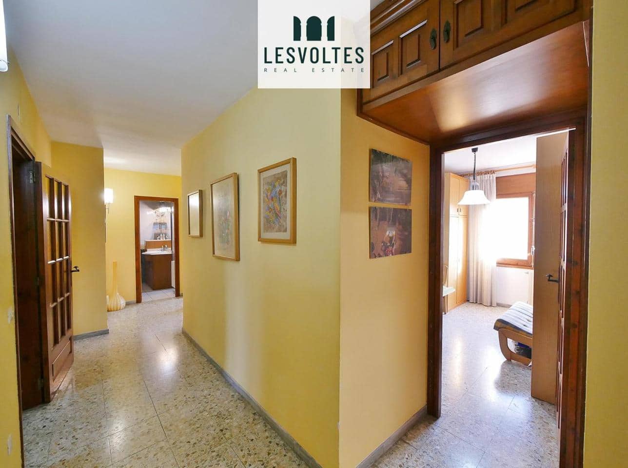 4 bedroom Flat for sale in La Bisbal d'Emporda - € 187,000 (Ref: 10081874)