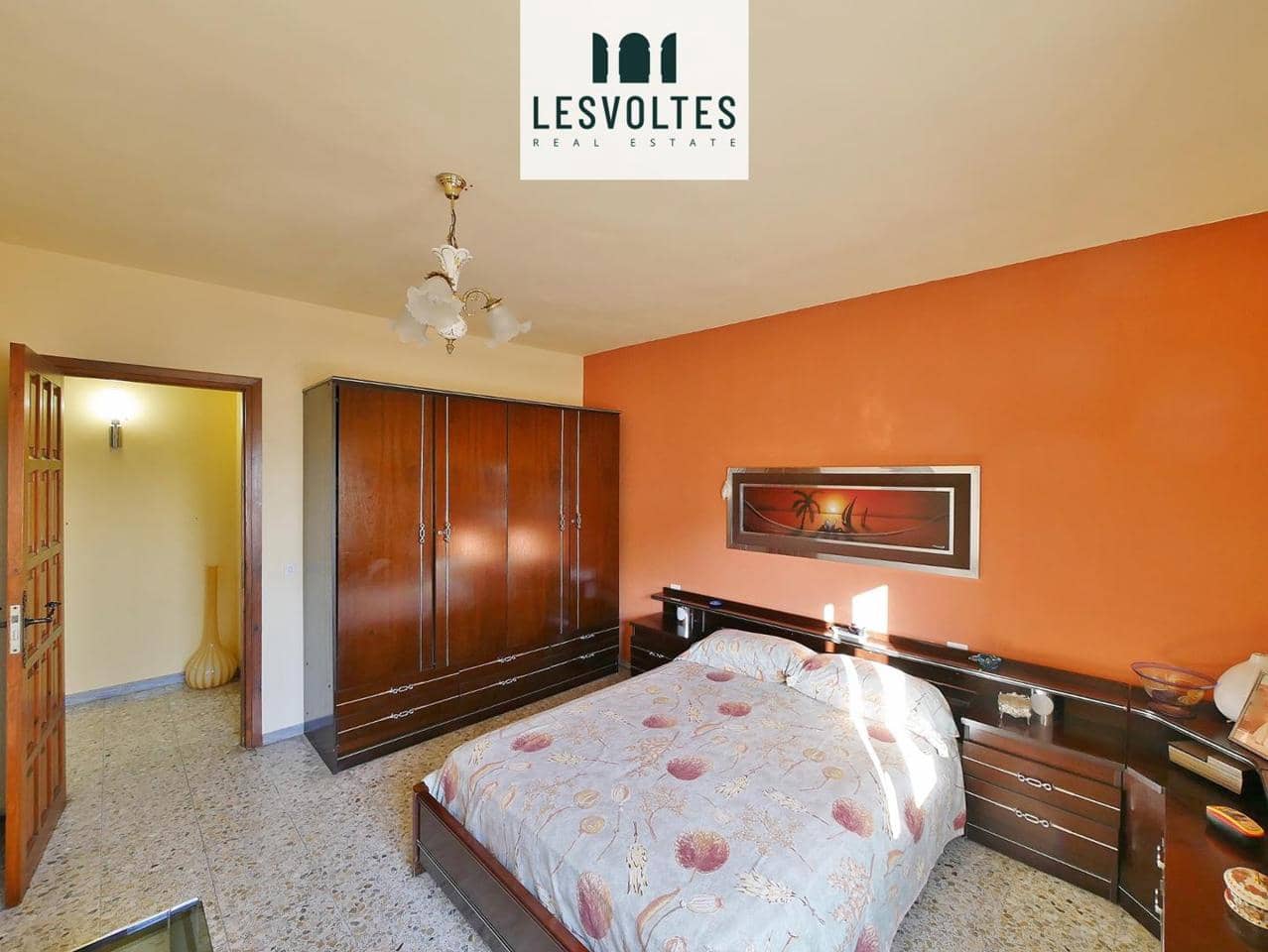 4 bedroom Flat for sale in La Bisbal d'Emporda - € 187,000 (Ref: 10081874)