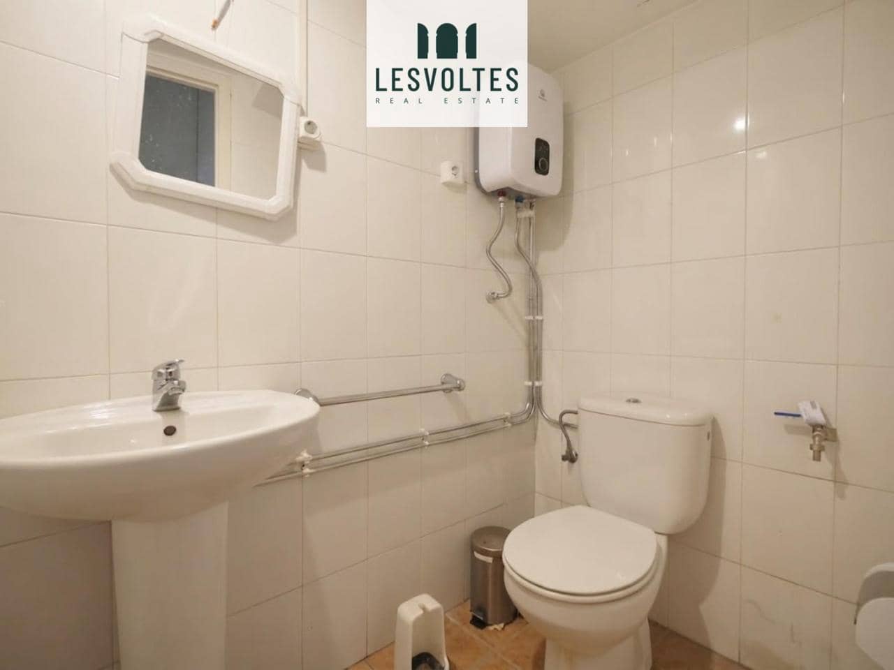 1 bedroom Business for sale in Palafrugell - € 315,000 (Ref: 10081876)
