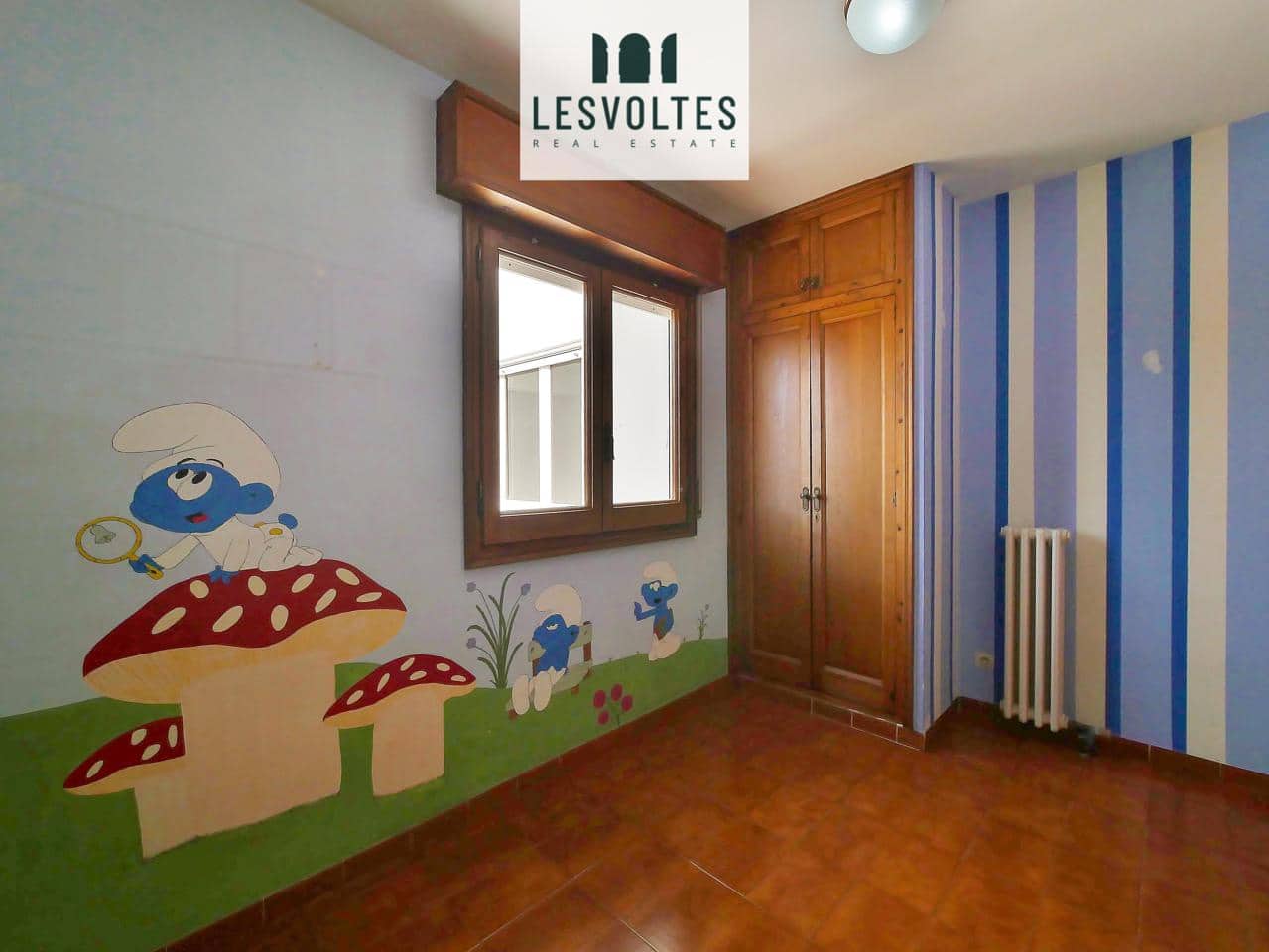 5 bedroom Flat for sale in Palafrugell - € 295,000 (Ref: 10081877)