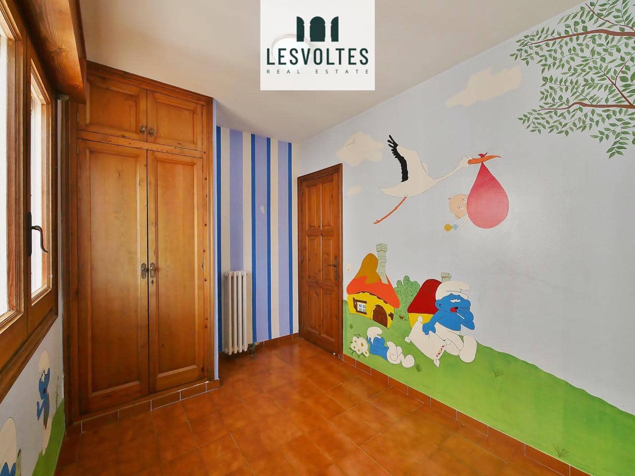 5 bedroom Flat for sale in Palafrugell - € 295,000 (Ref: 10081877)
