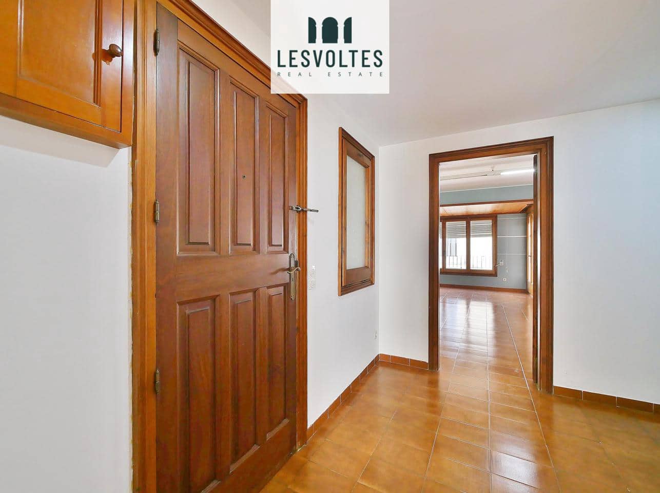 5 bedroom Flat for sale in Palafrugell - € 295,000 (Ref: 10081877)