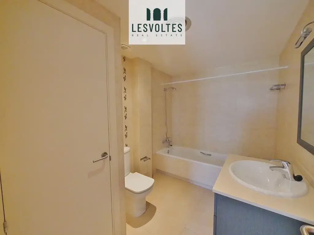 2 sypialnia Mieszkanie na sprzedaż w La Bisbal d'Emporda z basenem garażem - 180 000 € (Ref: 10081882)