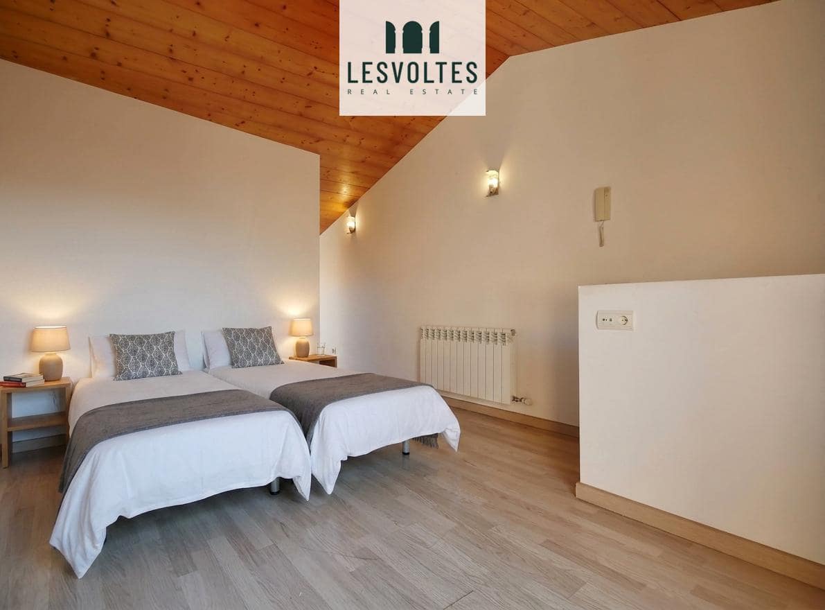 3 bedroom Flat for sale in Palafrugell with garage - € 260,000 (Ref: 10081886)