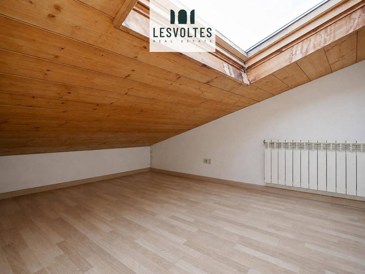 3 bedroom Flat for sale in Palafrugell with garage - € 260,000 (Ref: 10081886)