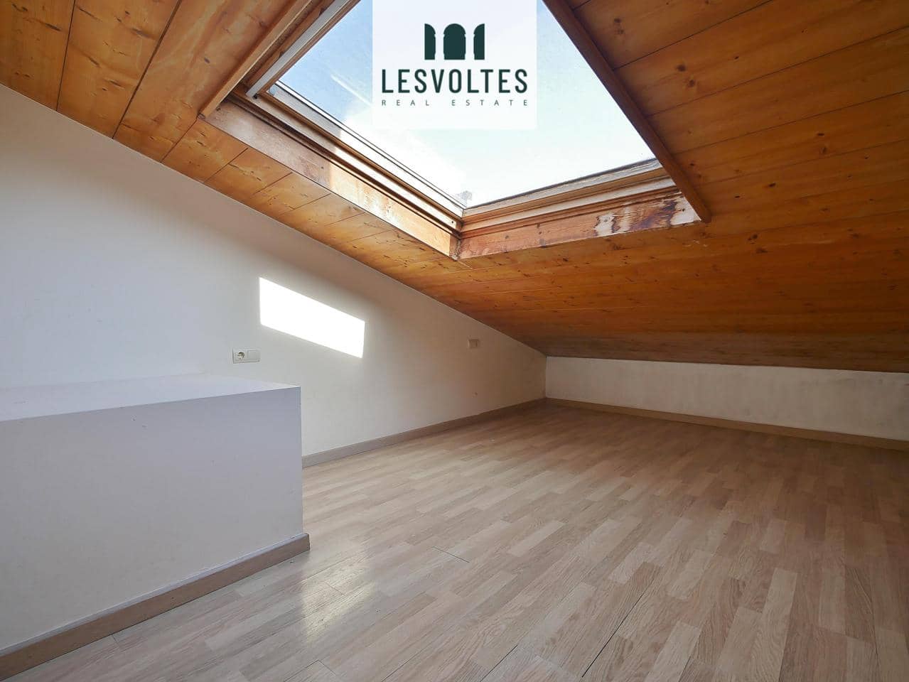 3 bedroom Flat for sale in Palafrugell with garage - € 260,000 (Ref: 10081886)
